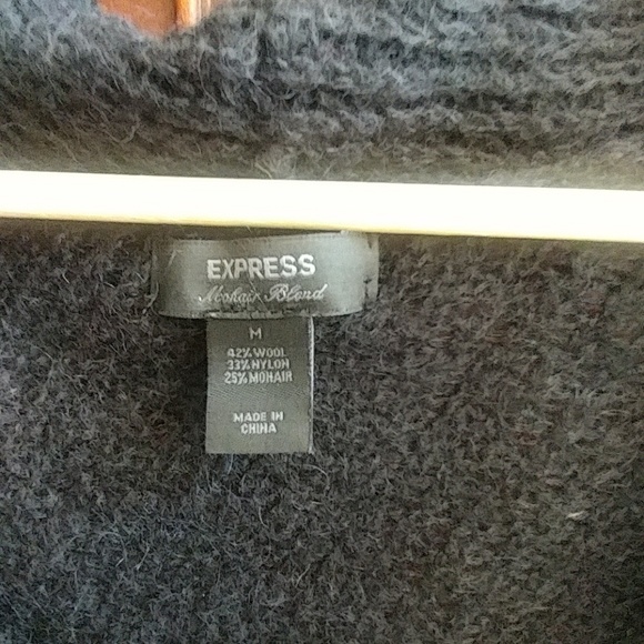 Express Sweater - Picture 2 of 4